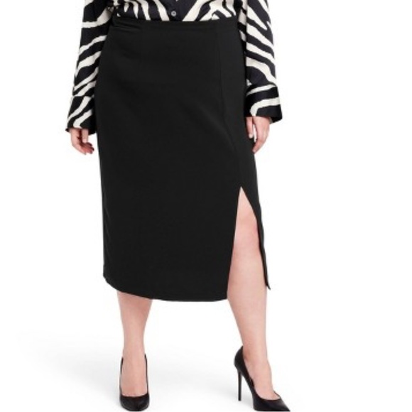 Dresses & Skirts - Sergio Hudson women’s skirt- size Medium- NWT